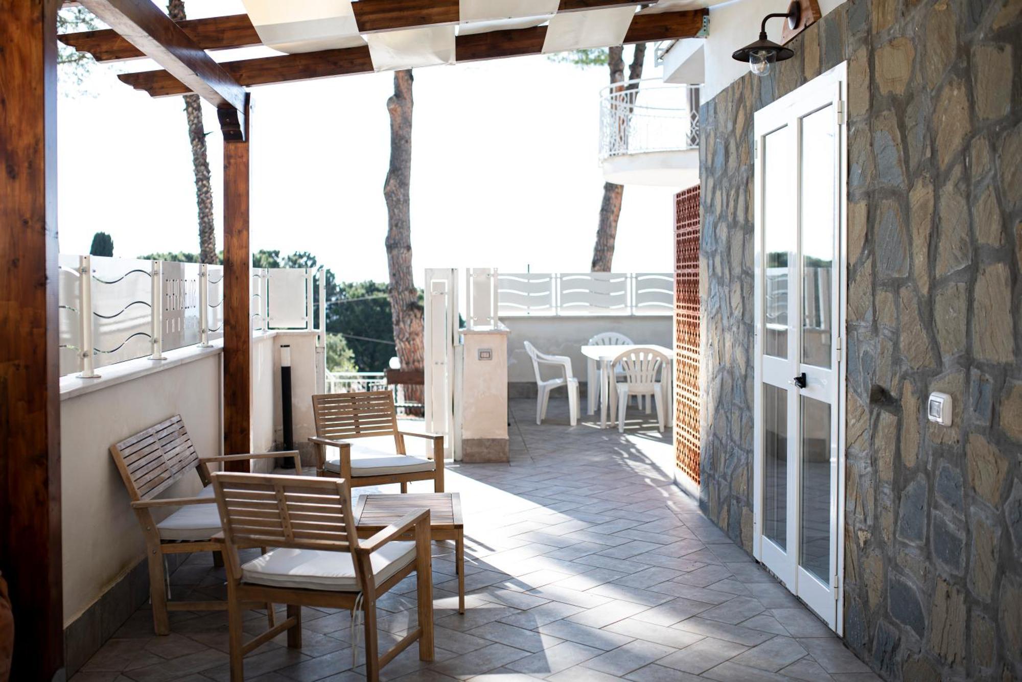 Sole & Pepe Apartment Santa Maria di Castellabate Bagian luar foto